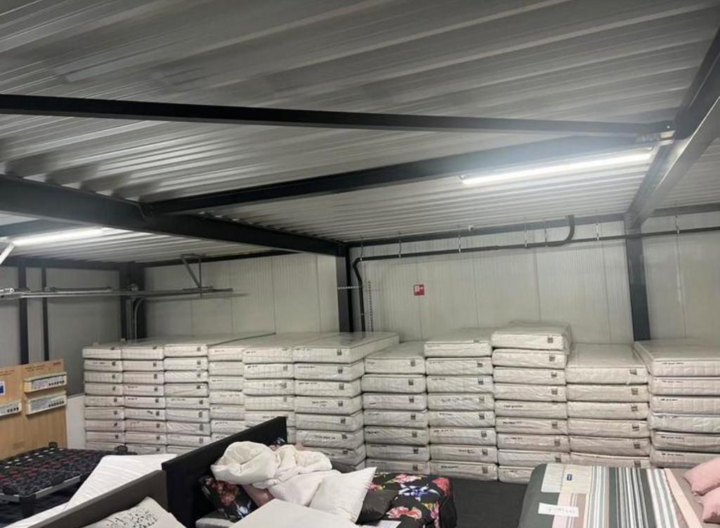 Partij auping matrassen auping sale showroom leegverkoop, Ophalen, 90 cm, Eenpersoons, Nieuw