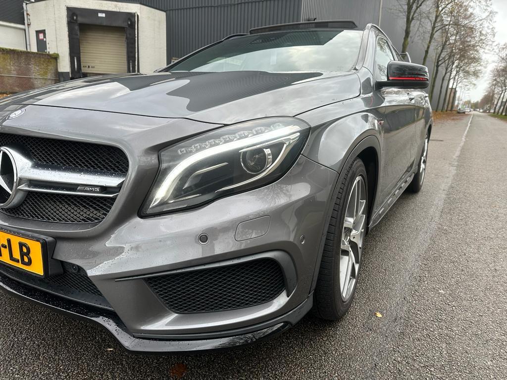 Mercedes-Benz GLA 45 AMG 381pk 7G-DCT 4Matic 2016 Grijs, Auto's, Mercedes-Benz, Automaat, 4 cilinders, 14 km/l, 1485 kg