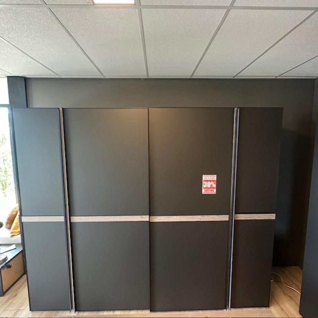 Nolte Marcato Kledingkast - 290x240x62cm, Huis en Inrichting, Kasten | Kledingkasten, 200 cm of meer, 150 tot 200 cm, Nieuw, Modern
