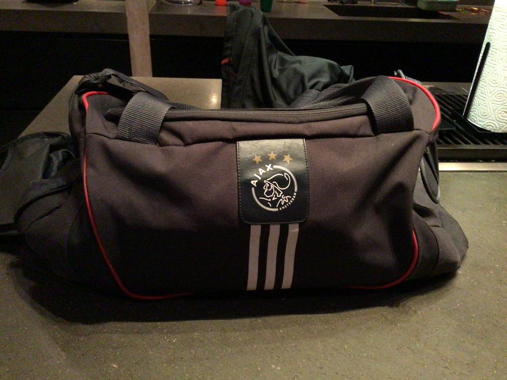 Adidas Ajax teambag maat M, Ophalen of Verzenden, Zo goed als nieuw, Unisex volwassen