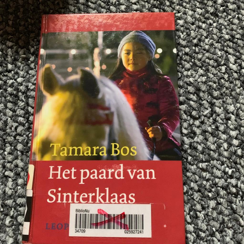 Het paard van Sinterklaas - Tamara Bos, Ophalen of Verzenden, Gelezen, Sprookjes