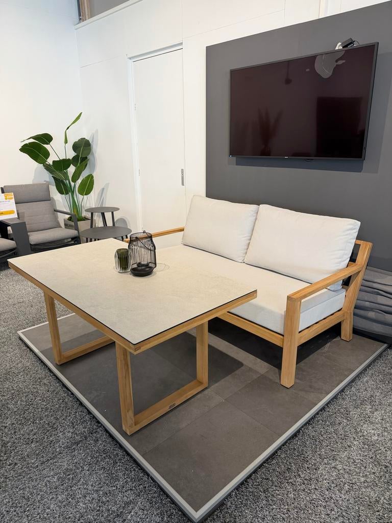 SHOWROOM SALE WIJCHEN, Tuin en Terras, Tuinsets en Loungesets, Ophalen, Overige materialen, Eettafel, Meer dan 8 zitplaatsen