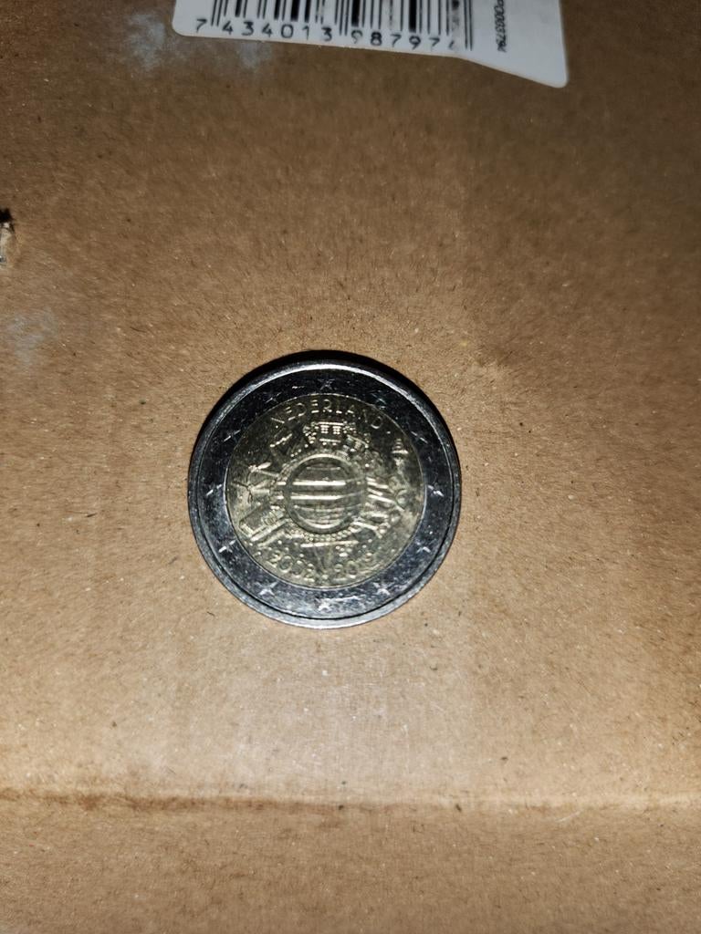 Nederlandse 2 Euromunt 2011, Postzegels en Munten, Munten | Nederland, Ophalen of Verzenden, Koningin Beatrix, Euro's, Losse munt