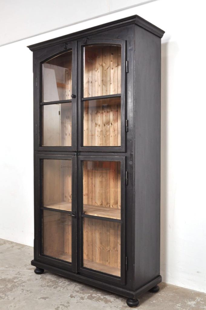 Vintage vitrinekast servieskast boekenkast kast zwart grenen, Gebruikt, Ophalen of Verzenden, Glas, 150 tot 200 cm
