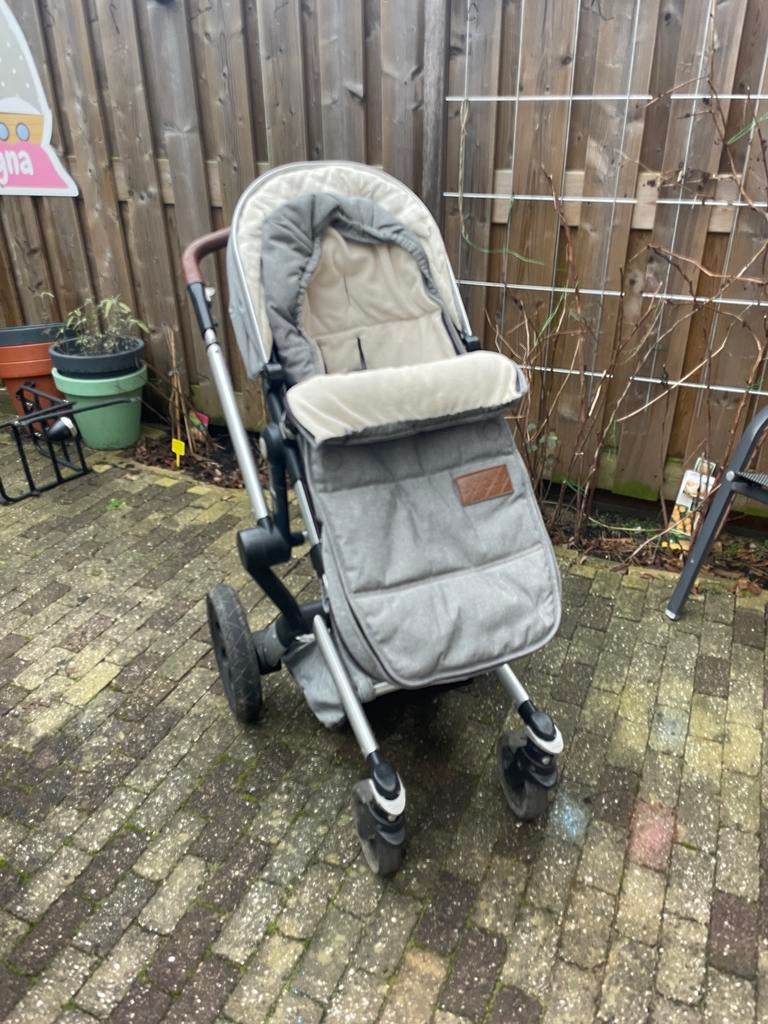 Joolz Day Kinderwagen grijs, Kinderen en Baby's, Kinderwagens en Combinaties, Gebruikt, Kinderwagen, Overige merken, Verstelbare duwstang