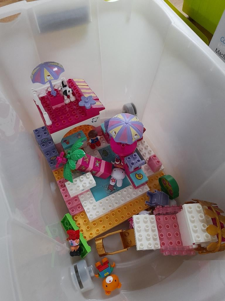 Duplo hello kitty zwembad en koets, Ophalen, Zo goed als nieuw, Complete set, Duplo