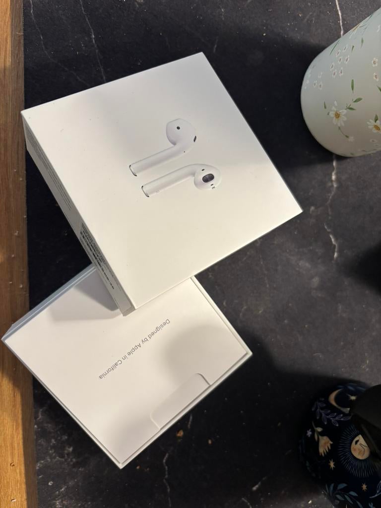 Apple airpods 2, Telecommunicatie, Mobiele telefoons | Oordopjes, Ophalen, Gebruikt, In gehoorgang (in-ear), Bluetooth