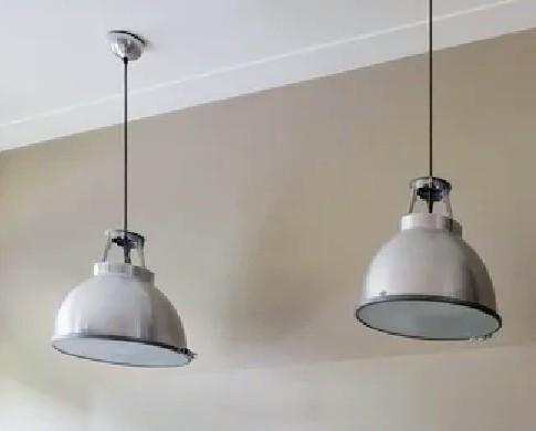 Set Industriële Hanglampen van BTC, Ophalen, Gebruikt, Glas, Minder dan 50 cm