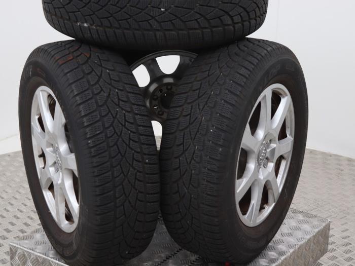 Sportvelgenset + winterbanden van een Audi Q5 (Q5 08-), 12 maanden garantie, Gebruikt, -, -