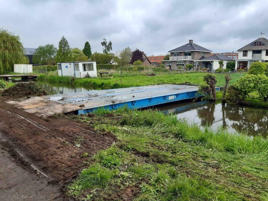 Van Hameren Verhuur bouwbrug  Ponton