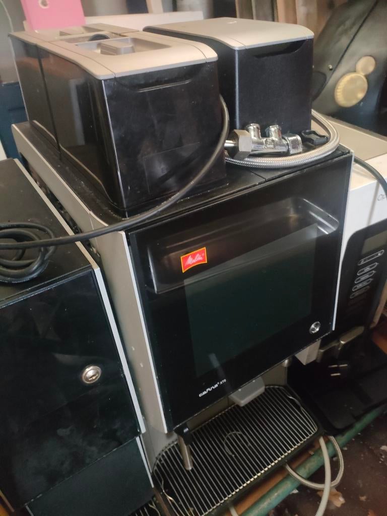 Cafina XT8 Koffiemachine, Witgoed en Apparatuur, Koffiezetapparaten, Ophalen, Gebruikt, 10 kopjes of meer, Koffiemachine
