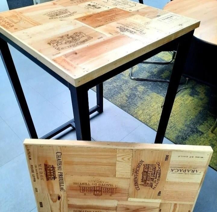 Wijntafel / oude wijnkistjes / Bartafel / wijnlogo's, Ophalen, Nieuw, 50 tot 100 cm, Vijf personen of meer