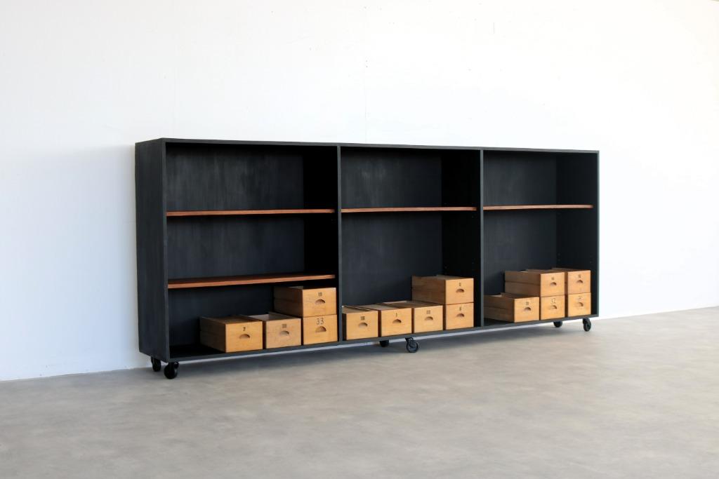 vintage werkbank | dressoir | schoolkast | jaren 60, Huis en Inrichting, Kasten | Dressoirs, Met plank(en), Gebruikt, ., 150 tot 200 cm