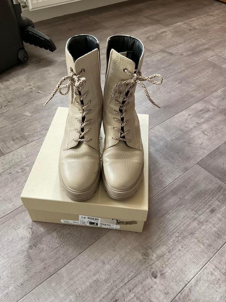 Dl sport maat 40, Kleding | Dames, Schoenen, Ophalen of Verzenden, Zo goed als nieuw, Beige