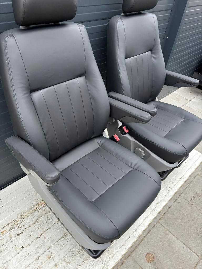 stoelen leer leder Volkswagen transporter t5 2004-2023, Auto-onderdelen, Interieur en Bekleding, Tymtop5@gmail.com, 3161ek, Volkswagen