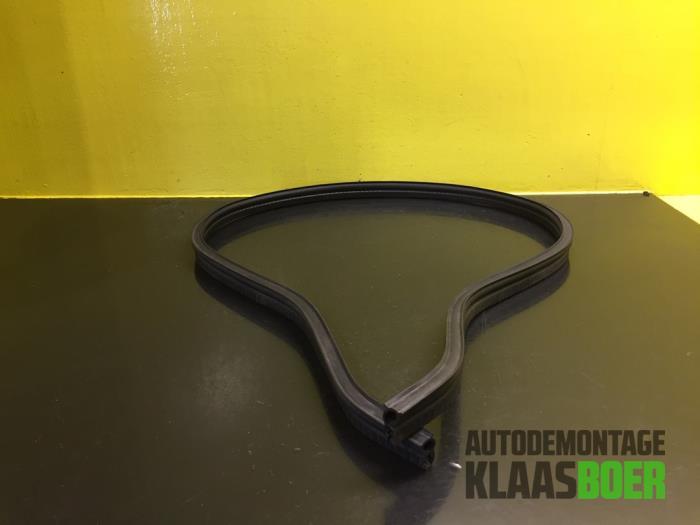 Motorkaprubber van een Fiat 500, Ophalen of Verzenden, 12 maanden garantie, Gebruikt, Fiat