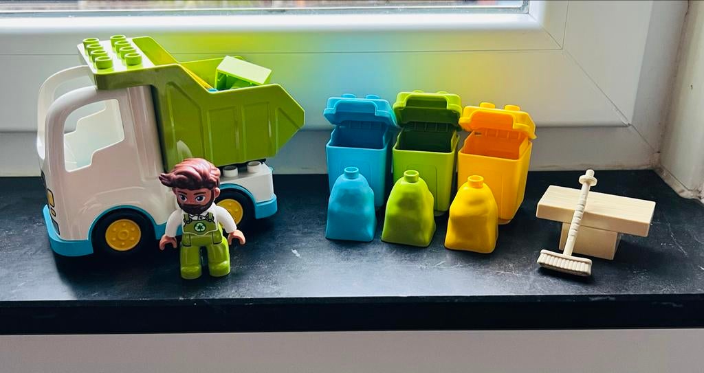 LEGO DUPLO 10945 Vuilniswagen, Ophalen of Verzenden, Zo goed als nieuw, Complete set, Duplo