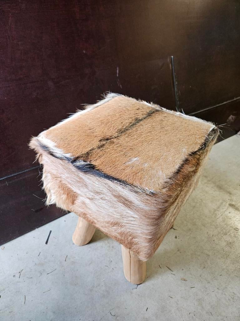 Krukje met dierenhuid, Ophalen of Verzenden, Gebruikt, Hout