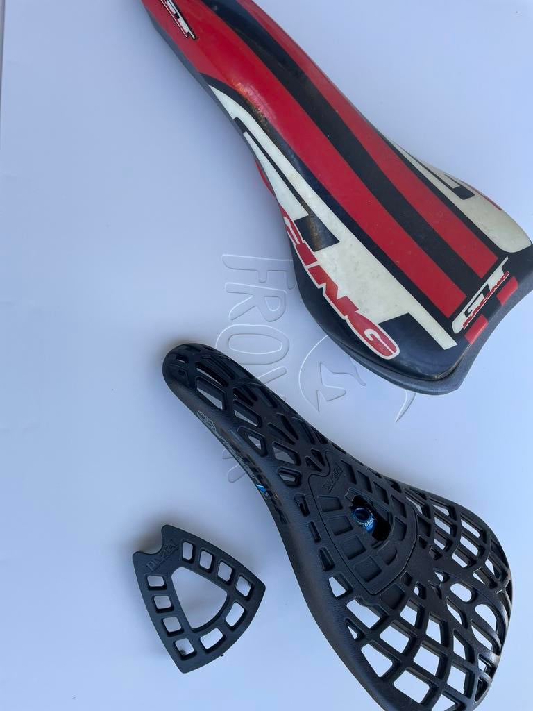 BMX zadel: Tioga Spyder, GT zadel is verkocht, Ophalen of Verzenden, Zo goed als nieuw, Zadel