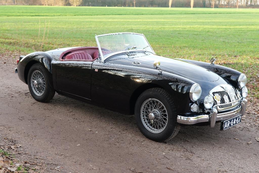 MG A 1600 Mk I | 1959 | Conditie 1– | Body-off gerestaureerd, Auto's, MG, Achterwielaandrijving, 4 cilinders, Cabriolet, Zwart