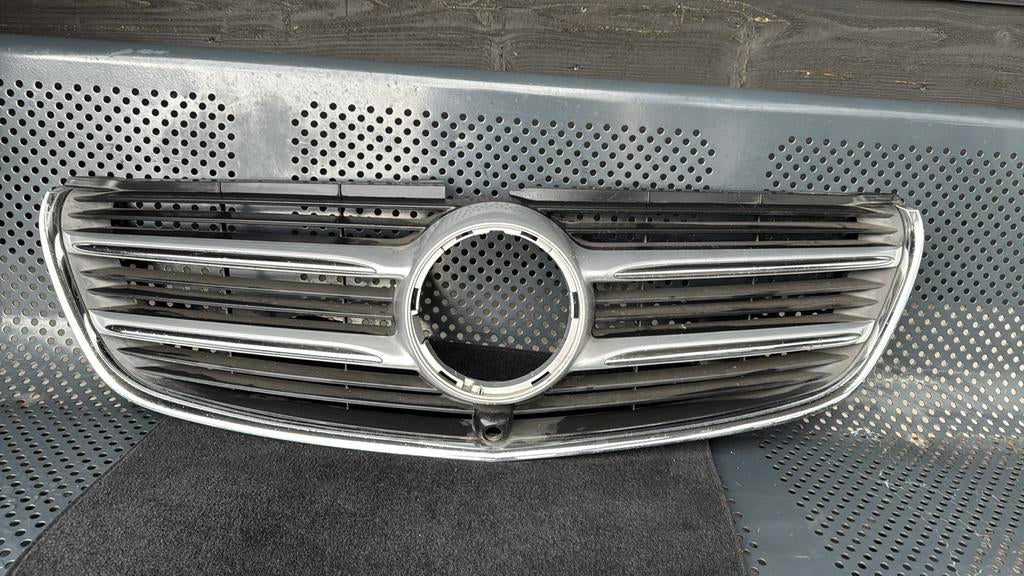 Grille Mercedes Benz V klasse A4478802001, Ophalen of Verzenden, Motorkap