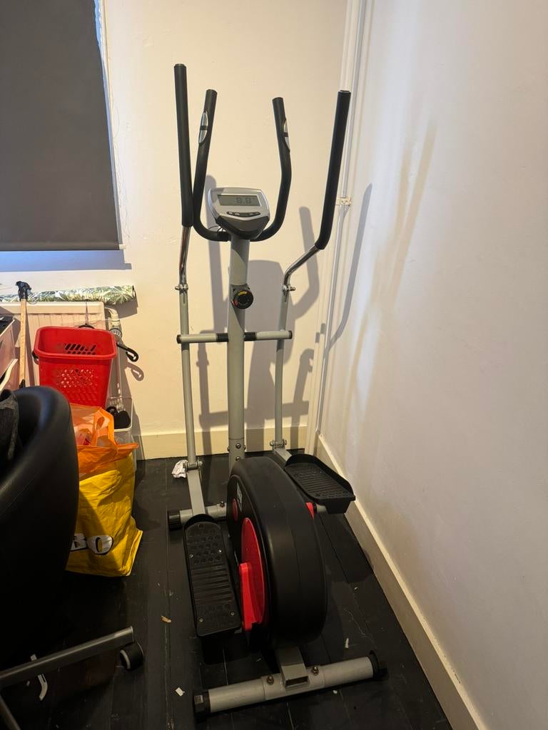 Crosstrainer van MPF, Sport en Fitness, Fitnessapparatuur, Ophalen, Gebruikt, Crosstrainer