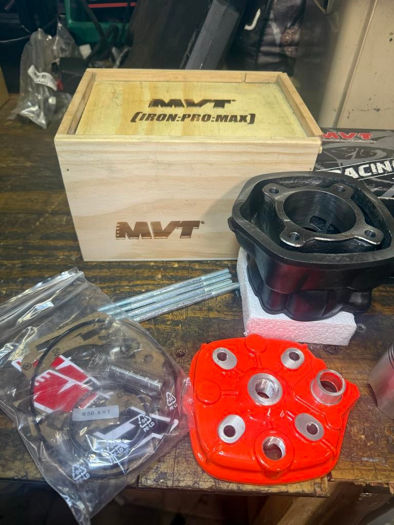 Nieuwe Derbi MVT 90cc Cilinder Kit met Krukas, Fietsen en Brommers, Brommeronderdelen | Algemeen, Nieuw, Cilinder, Ophalen of Verzenden
