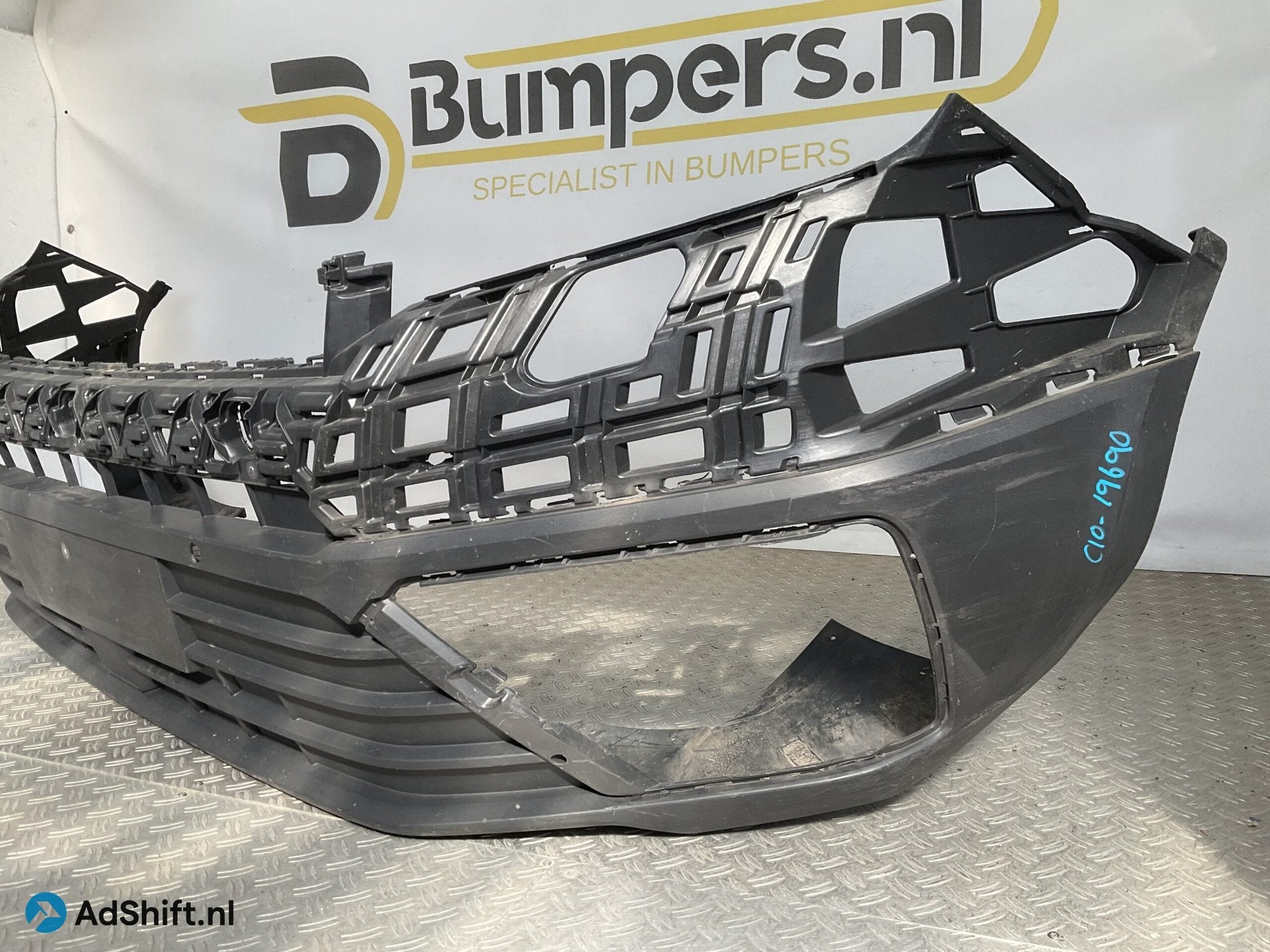 Bumper Volkswagen Crafter 7C0 17-22 7C0807221 Voorbumper C10, Bumper