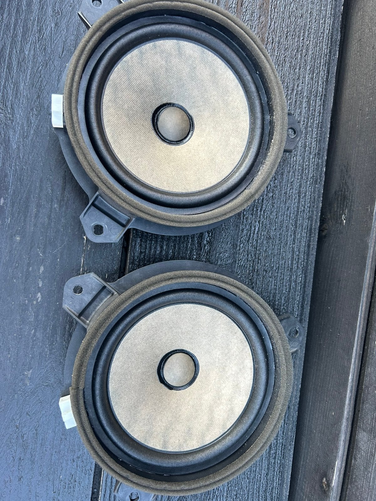 Originele deurspeakers Aygo, 108, C1. (2014-2022), Auto diversen, Autospeakers, Ophalen of Verzenden, Zo goed als nieuw