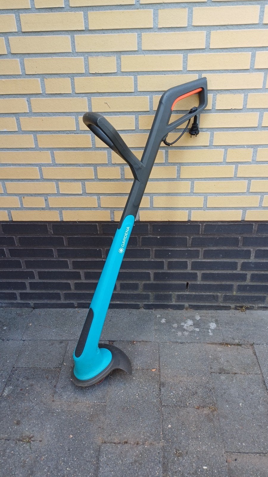 Gardena bosmaaier met trimmerdraad, Ophalen, Gebruikt, 10 tot 30 cm, Elektrisch