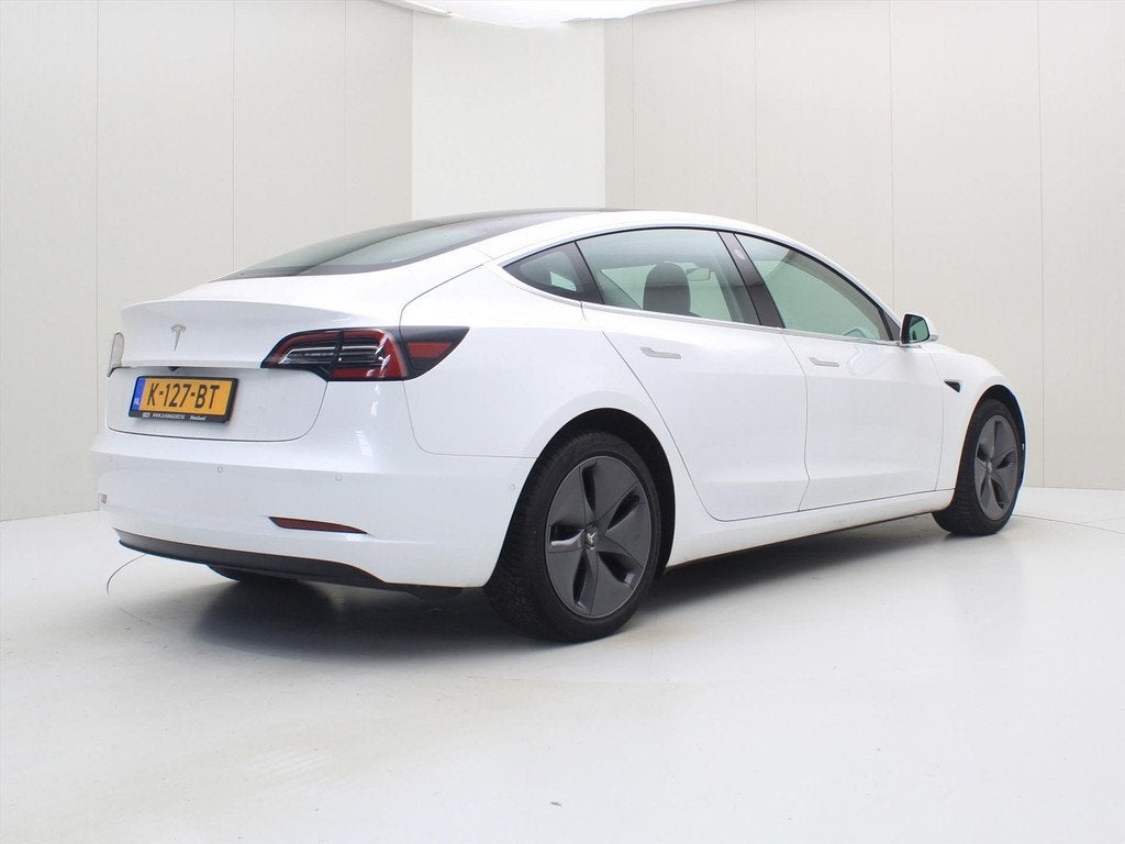Tesla Model 3 Standard RWD Plus 92% SoH [ LFP ACCU+AUTOPILOT, Auto's, Automaat, Achterwielaandrijving, Zwart, Wit