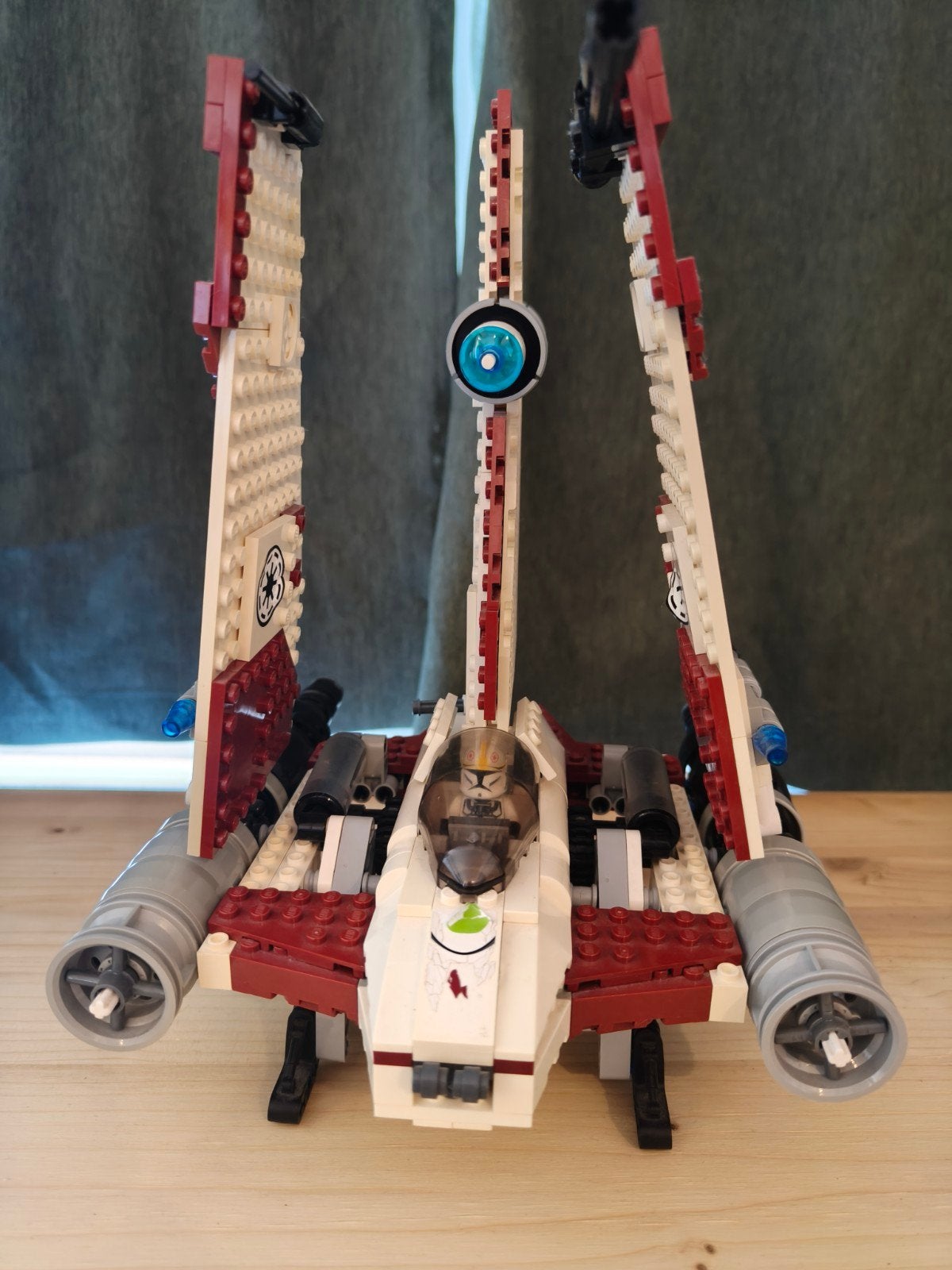 Foto 9 van LEGO Star Wars 7674 V-19 Torrent Starfighter met minifiguur