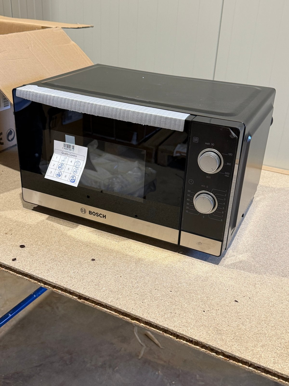 Bosch FFL020MS2 Vrijstaande Magnetron Zwart, Ophalen, Minder dan 45 cm, Nieuw, Magnetron