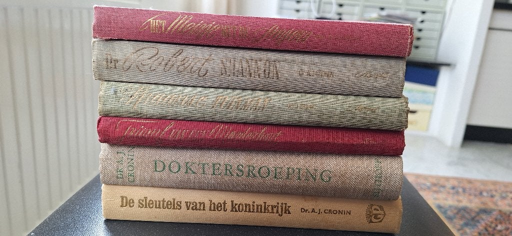 7 boeken A.J. Cronin, Margriet-bibliotheek, Boeken, Ophalen of Verzenden, Gelezen