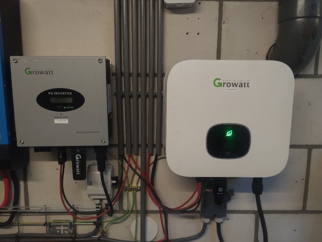 growatt omvormers 4600 +2000, Ophalen, Gebruikt, Overige typen, 200 wattpiek of meer