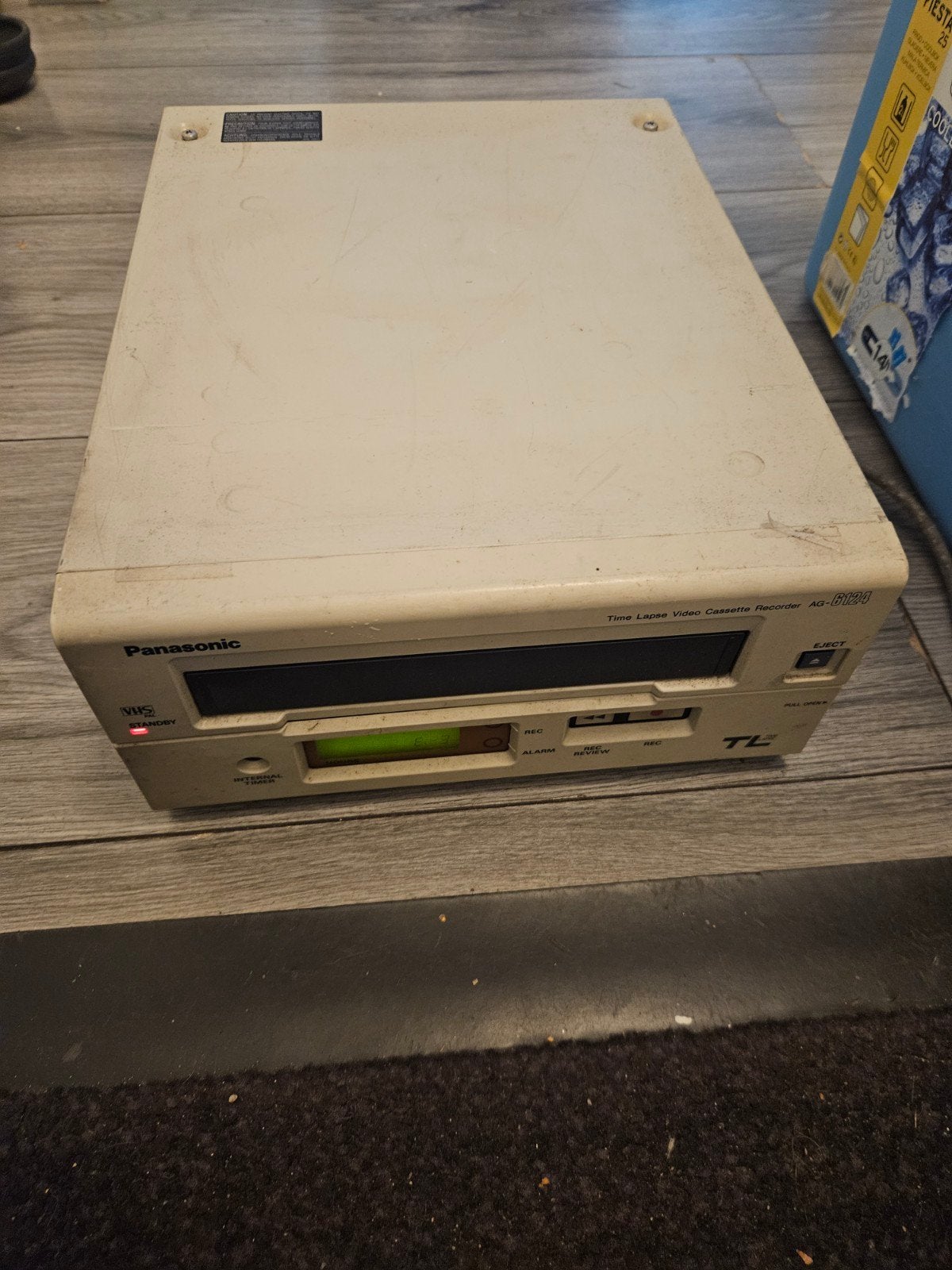 Panasonic AG-6124E Time Lapse Video Cassette Recorder, Ophalen of Verzenden, Niet werkend, VHS-speler of -recorder