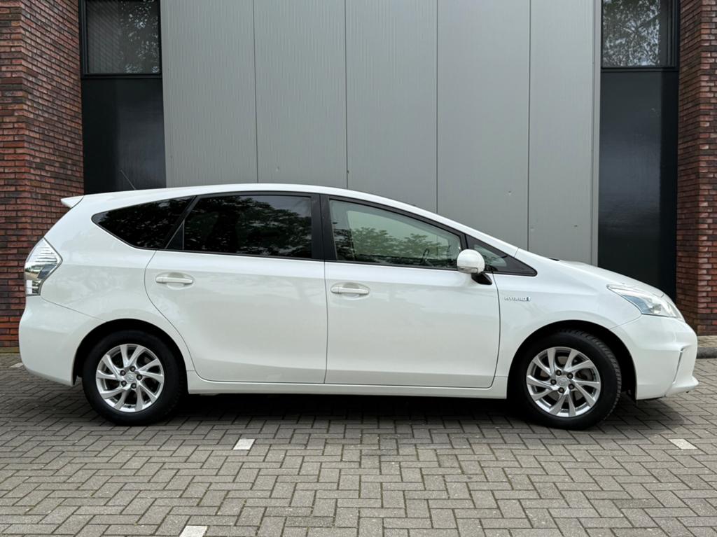 Toyota Prius Wagon 1.8 Full Hybrid 136PK Aut 96g 2012 Wit, 4 cilinders, 7 stoelen, Wit, Origineel Nederlands