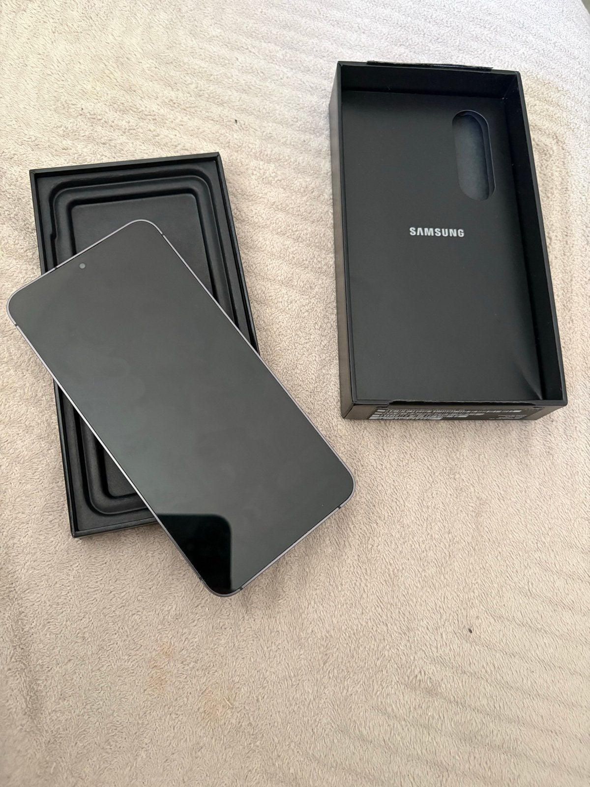 Foto 5 van Samsung Galaxy S24 256GB Onyx Black - Zo goed als nieuw