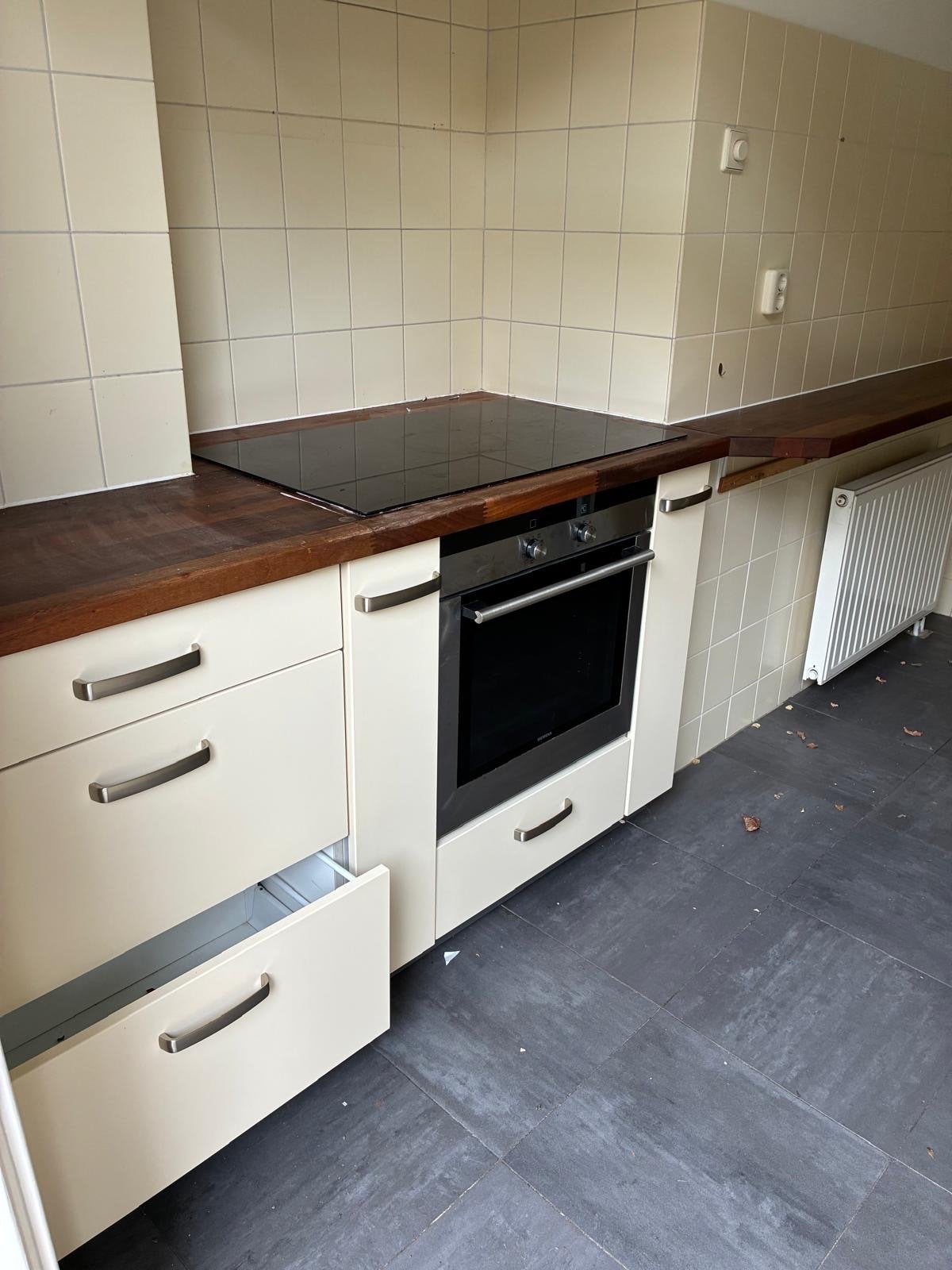 Keuken met Siemens inbouwapparatuur, Ophalen, Gebruikt, Dubbelwandige keuken