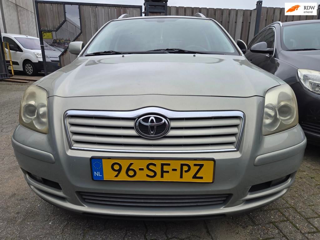 Toyota Avensis Wagon 2.2 D-4D Linea Luna, Auto's, Toyota, Voorwielaandrijving, 4 cilinders, Origineel Nederlands, Automatische klimaatregeling