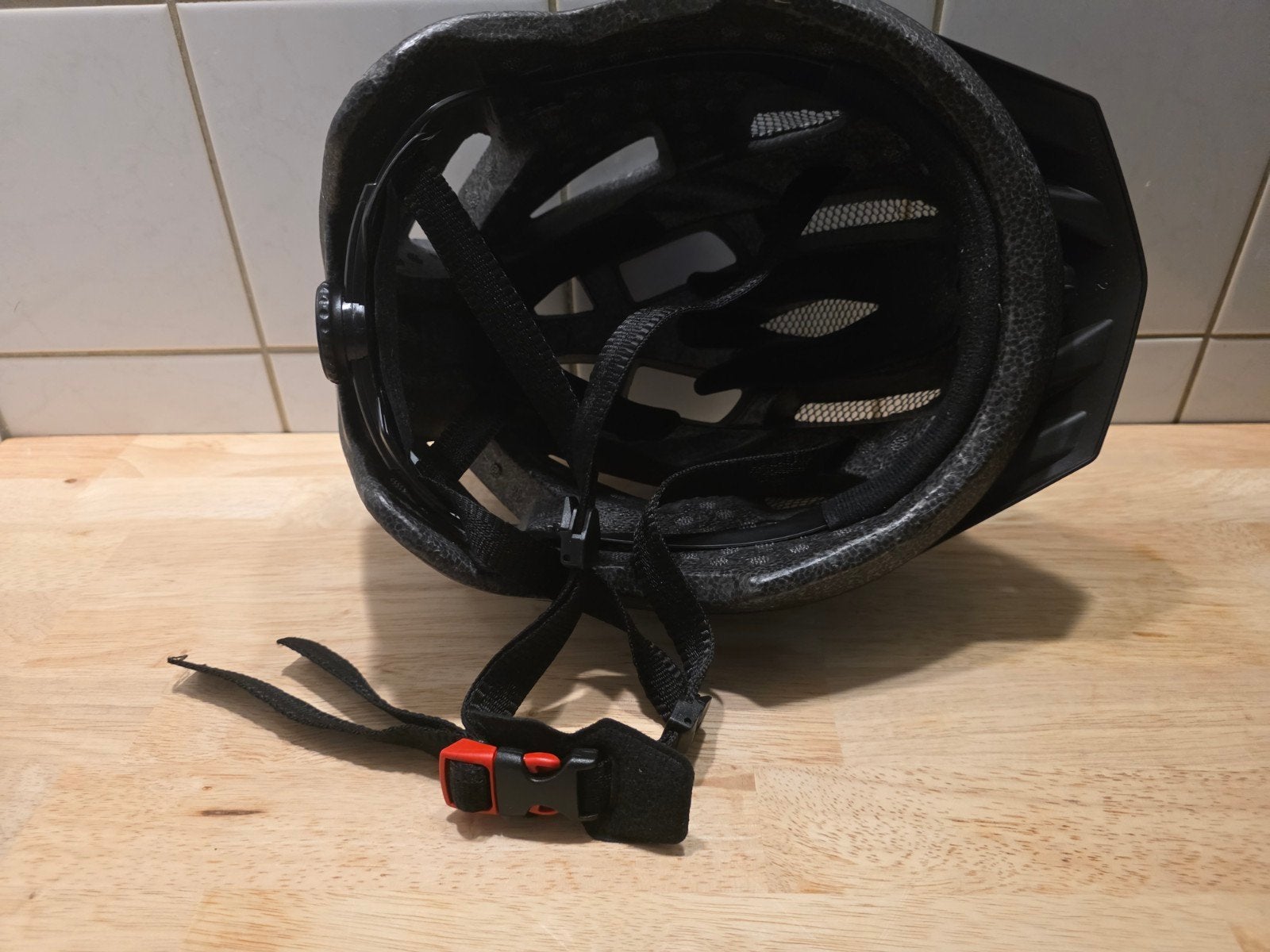 3 x een nieuwe fietshelm, Ophalen, Grivit, M, Nieuw