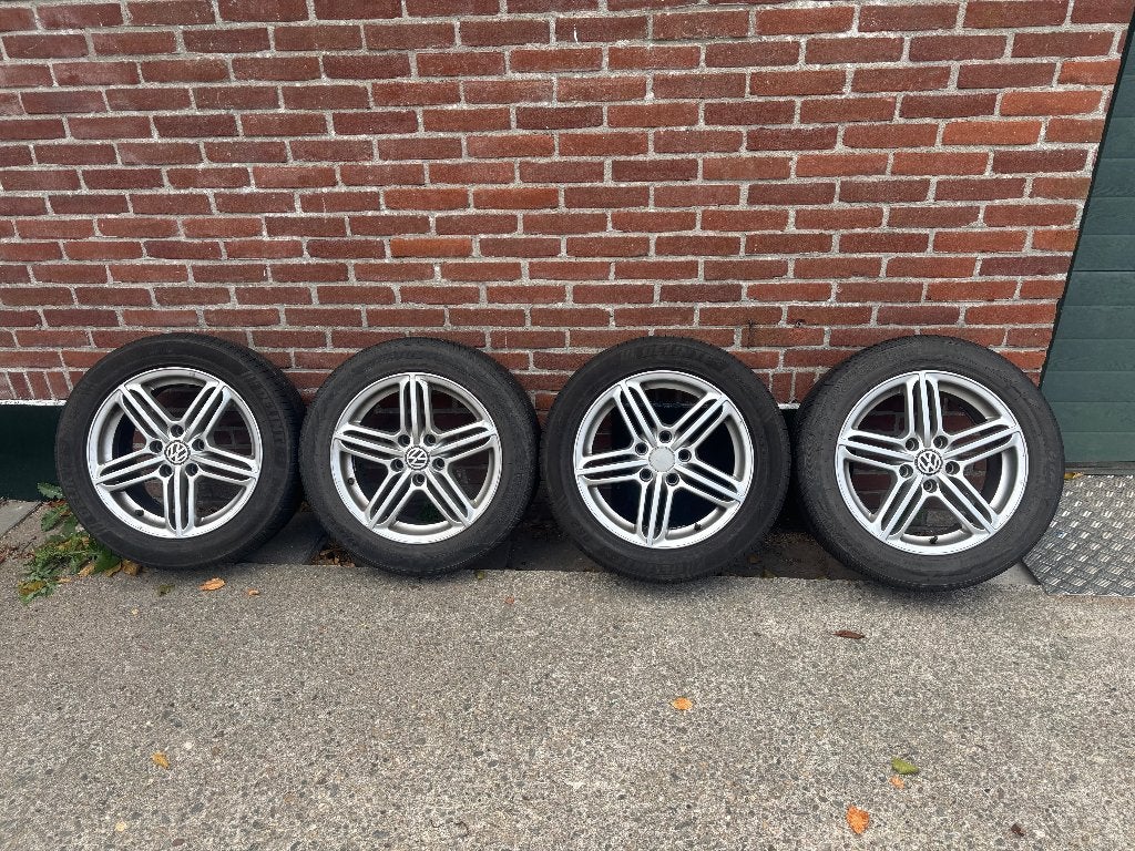 Banden met velgen 205/55/16 voor VW Golf/Caddy, Auto-onderdelen, Banden en Velgen, Ophalen, Gebruikt, 16 inch, Banden en Velgen