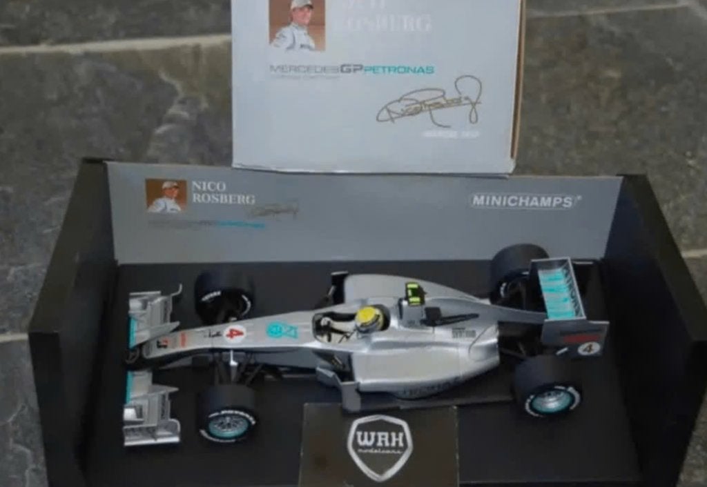 1:18 F1 MERCEDES SHOWCAR ROSBERG 2010 MINICHAMPS in doos WRH, Verzenden, Zo goed als nieuw, Auto, MiniChamps
