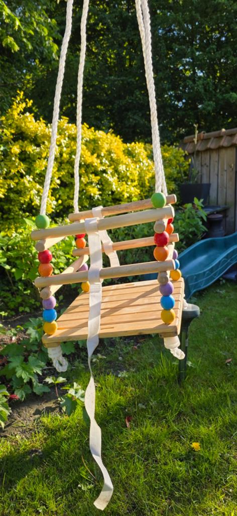 Houten Peuterschommel - BIGJIGS - Kleurrijke Schommel, Kinderen en Baby's, Speelgoed | Buiten | Speeltoestellen, Ophalen of Verzenden