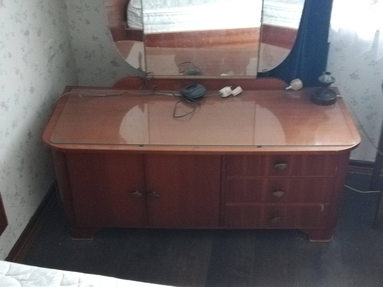 Vintage kaptafel met spiegel en lades, Huis en Inrichting, Tafels | Kaptafels, Ophalen, Gebruikt, 100 tot 150 cm, 100 tot 150 cm