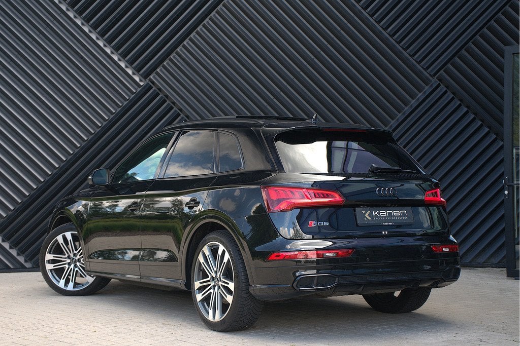 Audi SQ5 3.0 TFSI Quattro 354PK Panodak Memory Carbon Matrix, Auto's, Audi, Automaat, 12 maanden, Gebruikt, Zwart