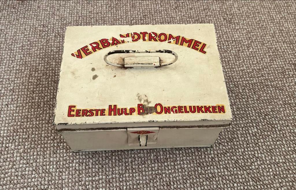 Antieke Verbandtrommel - Eerste Hulp Bij Ongelukken, Ophalen