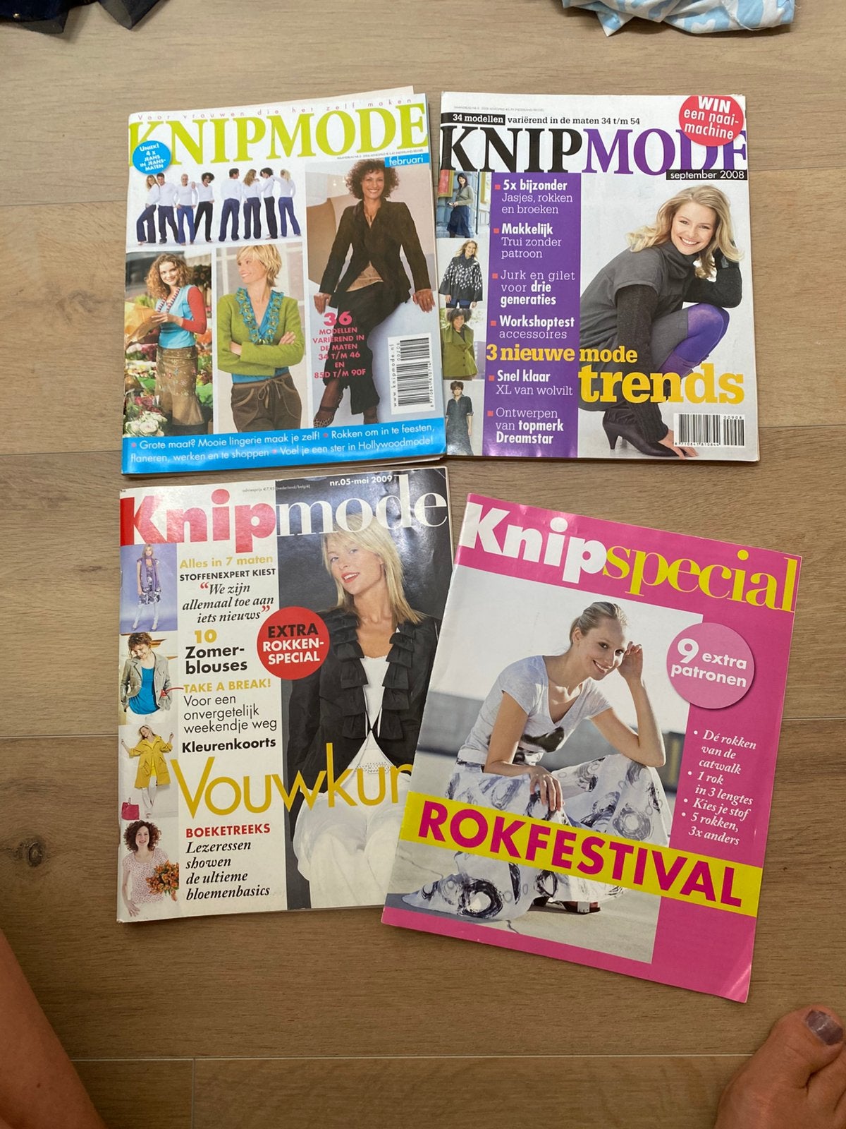 Knipmode 3x + bijlage 2006/2008/2009, Ophalen of Verzenden, Zo goed als nieuw, Vrouw, Knipmode