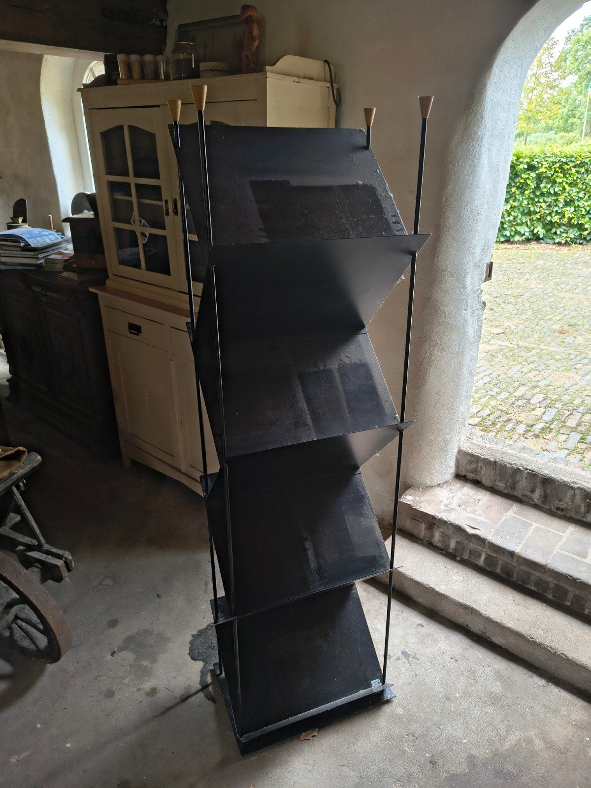 Draaibaar boekenrek / displayrek, Ophalen, Met plank(en), Minder dan 50 cm, Gebruikt
