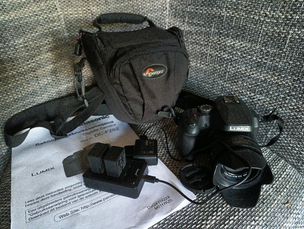 Panasonic Lumix FZ82 . 60xzoom 20-1200 4k Complete set, Audio, Tv en Foto, Fotocamera's Digitaal, Ophalen, Zo goed als nieuw, Overige Merken